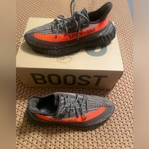 Adidas Yeezy Boost 350 V2 Carbel/Stelgry/silted size 11.5